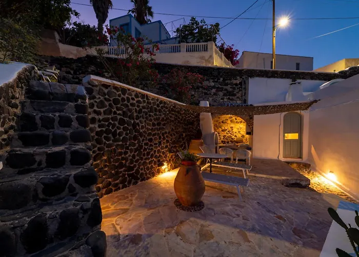 Blue Vine Villa Mountain Sea View Private Yard