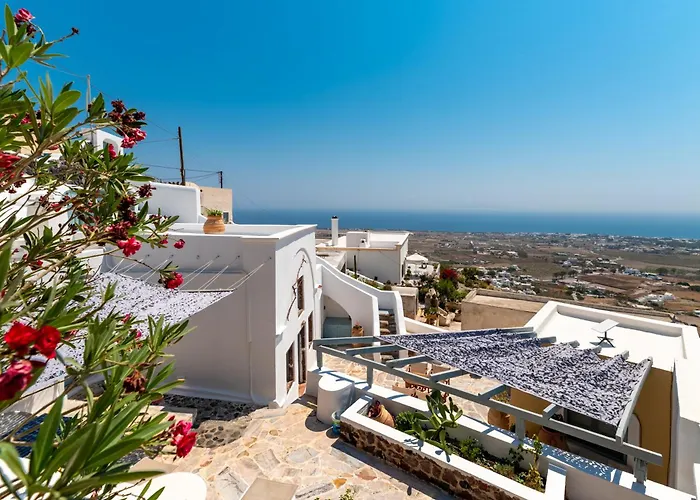 Blue Vine Villa Mountain Sea View Private Yard