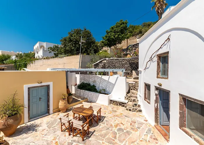 Blue Vine Villa Mountain Sea View Private Yard